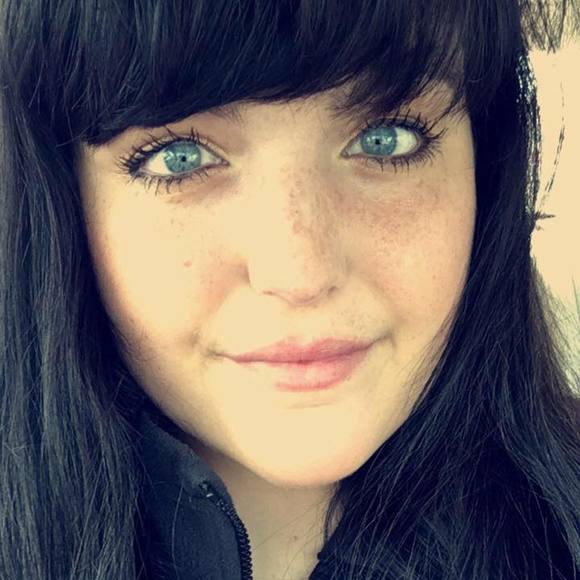 Meet your Posher, Jessica - Picture 1 of 1